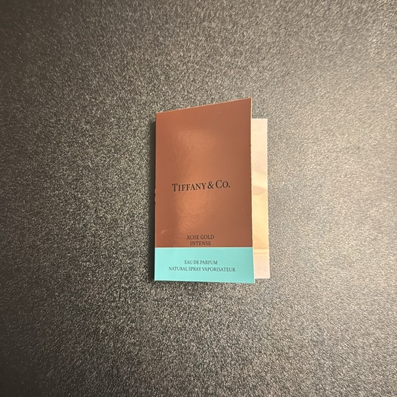 Assorted Designer Fragrance Samples - Picture 3 of 7